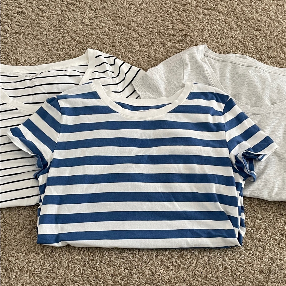 Old Navy Maternity T-Shirts